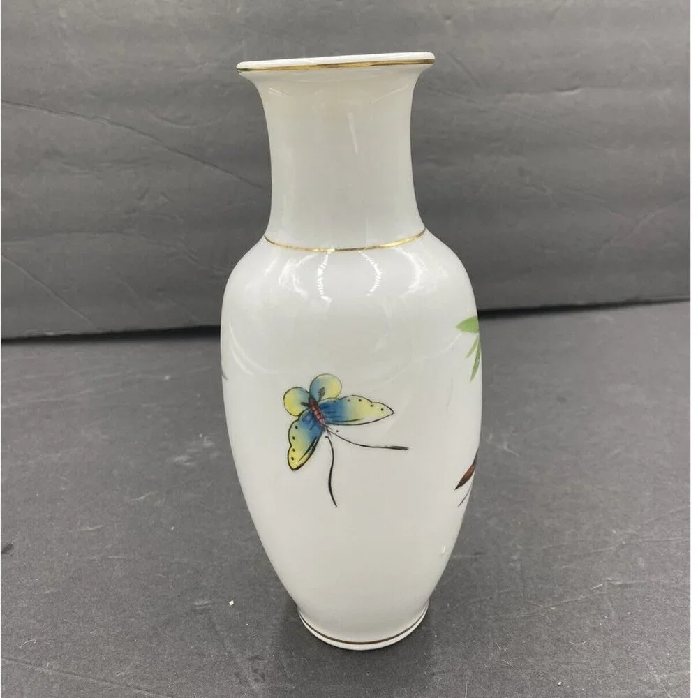 Vintage Japanese Porcelain Vase Butterfly Bamboo Floral Gold Trim‎ Cottagecore